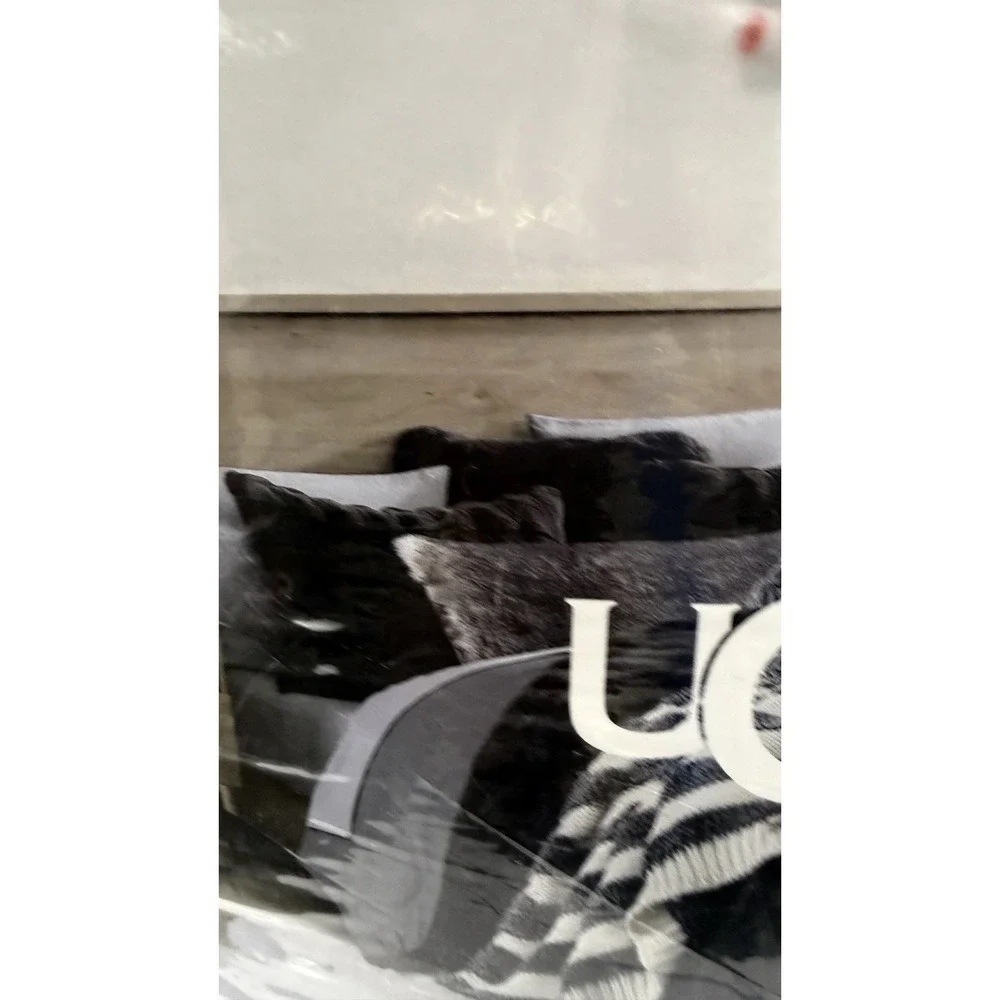 Ugg‎ Bella Comforter Set Full/Queen NEW